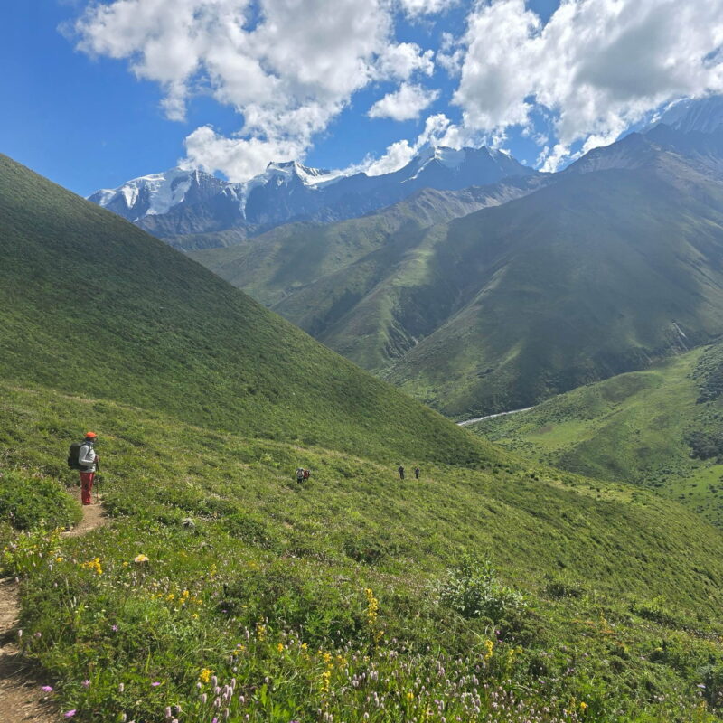 yulongshi pass hike yulongshi pass hike